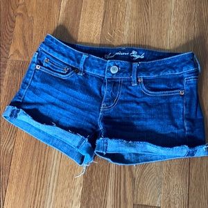 American eagle cut off short